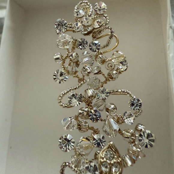 Bridal hair piece main image 6